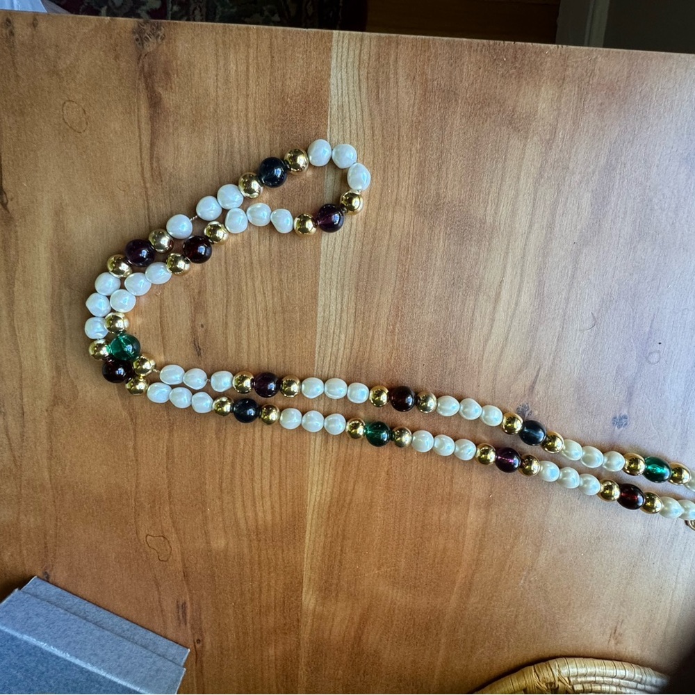 Elegant Gold tone and Multicolor Beaded Necklace